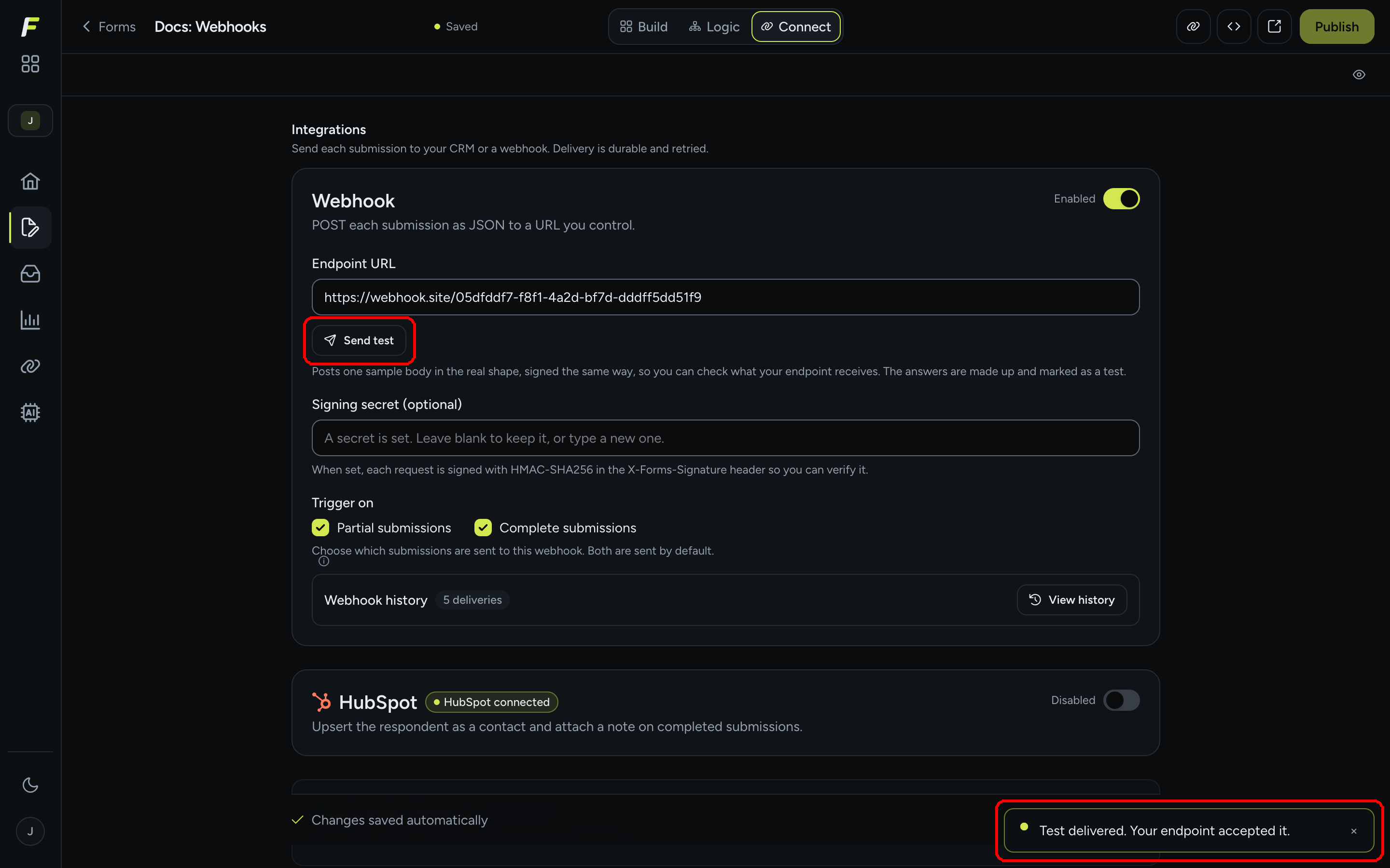 La tarjeta de Webhook con el botón Enviar prueba y un aviso que dice Prueba entregada. Tu endpoint la aceptó.