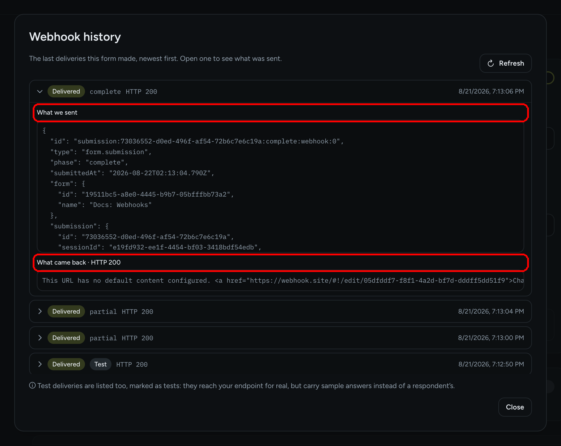 El diálogo Historial de webhook con la primera fila desplegada, mostrando el JSON en Qué enviamos y la respuesta en Qué volvió HTTP 200
